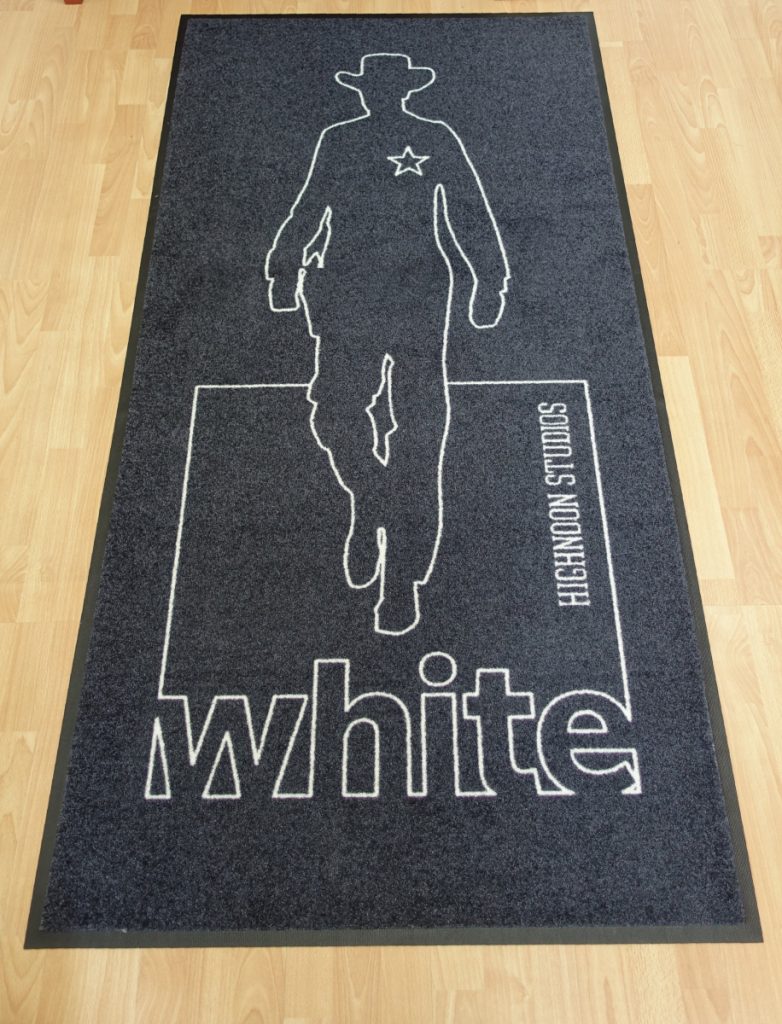 Ihre Eingangsmatte – Größe und Design nach Wunsch