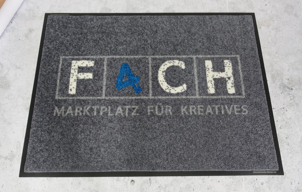 Schmutzmatten mit Logo bedruckt