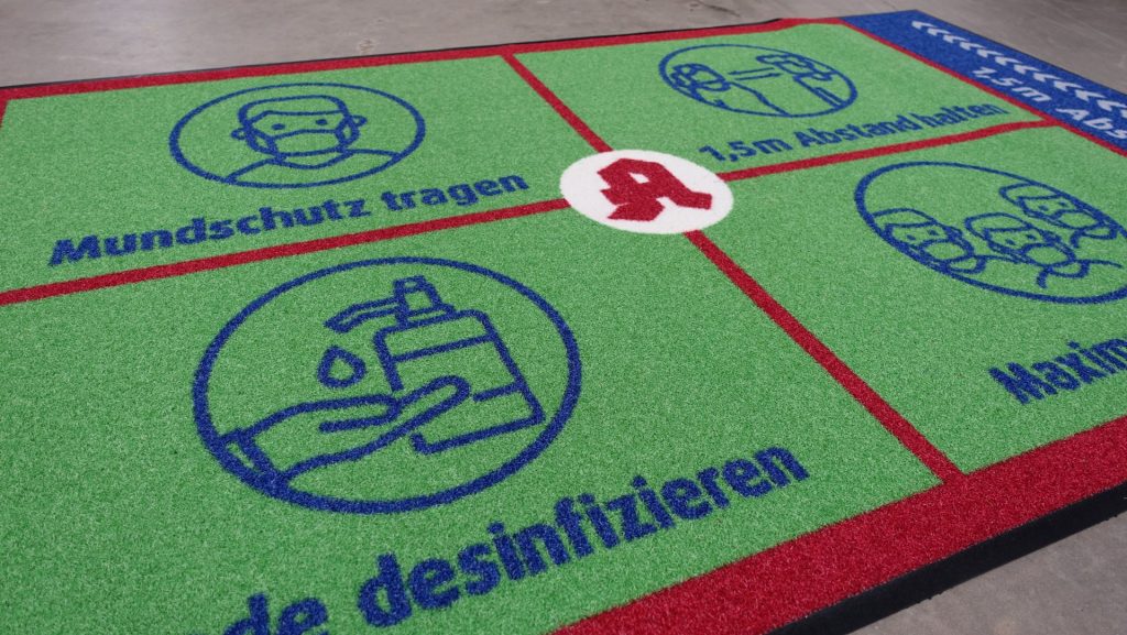 Outdoor Logomatte Apotheke