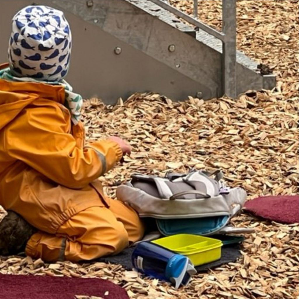 Sitzkissen aus Matten im Waldkindergarten Ahrtal