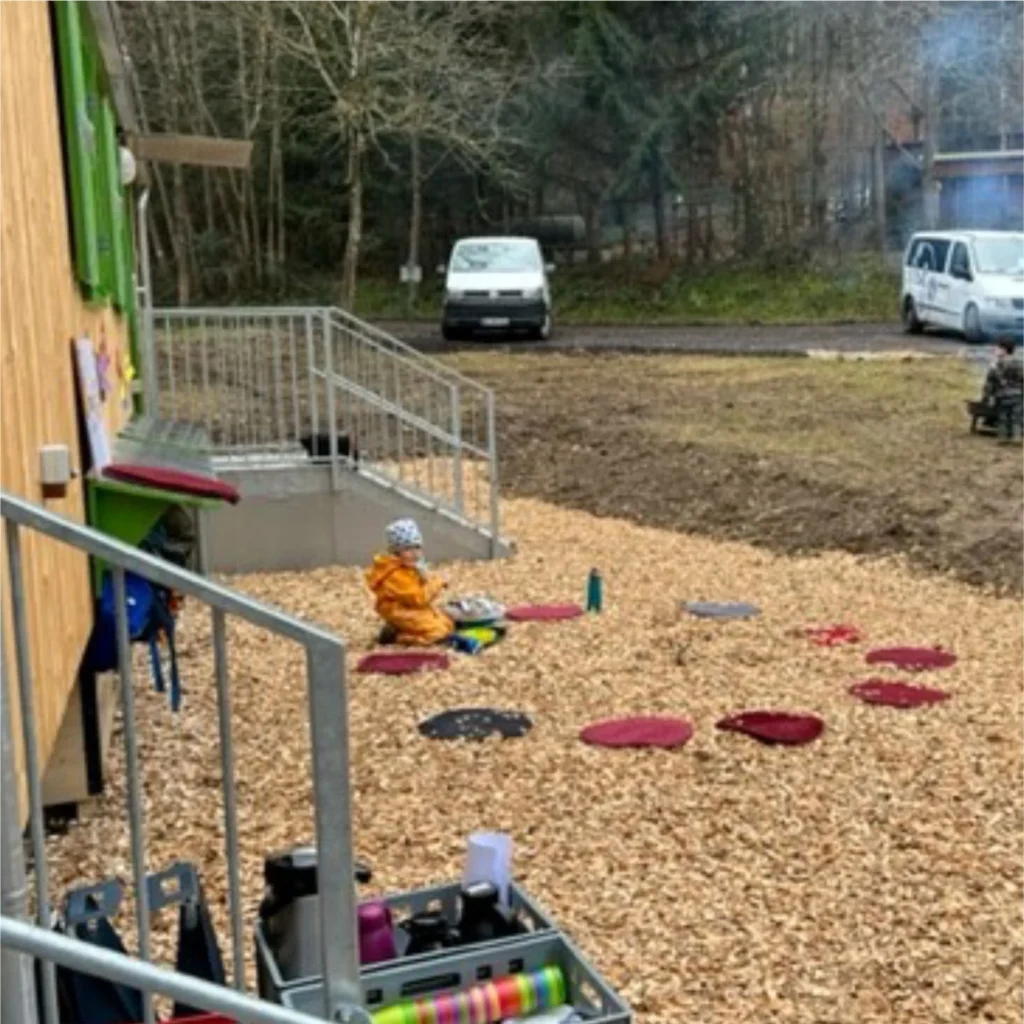 Sitzkissen aus Matten im Waldkindergarten Ahrtal