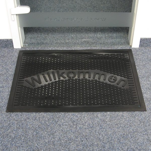 SONDERPOSTEN:    Gummimatte schwarz 85x60 cm "Willkommen"