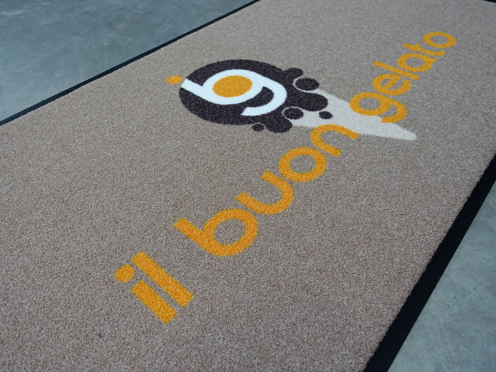 OUTDOOR LOGOMATTE - Hochwertige Schmutzfangmatte von Schäfer Matten