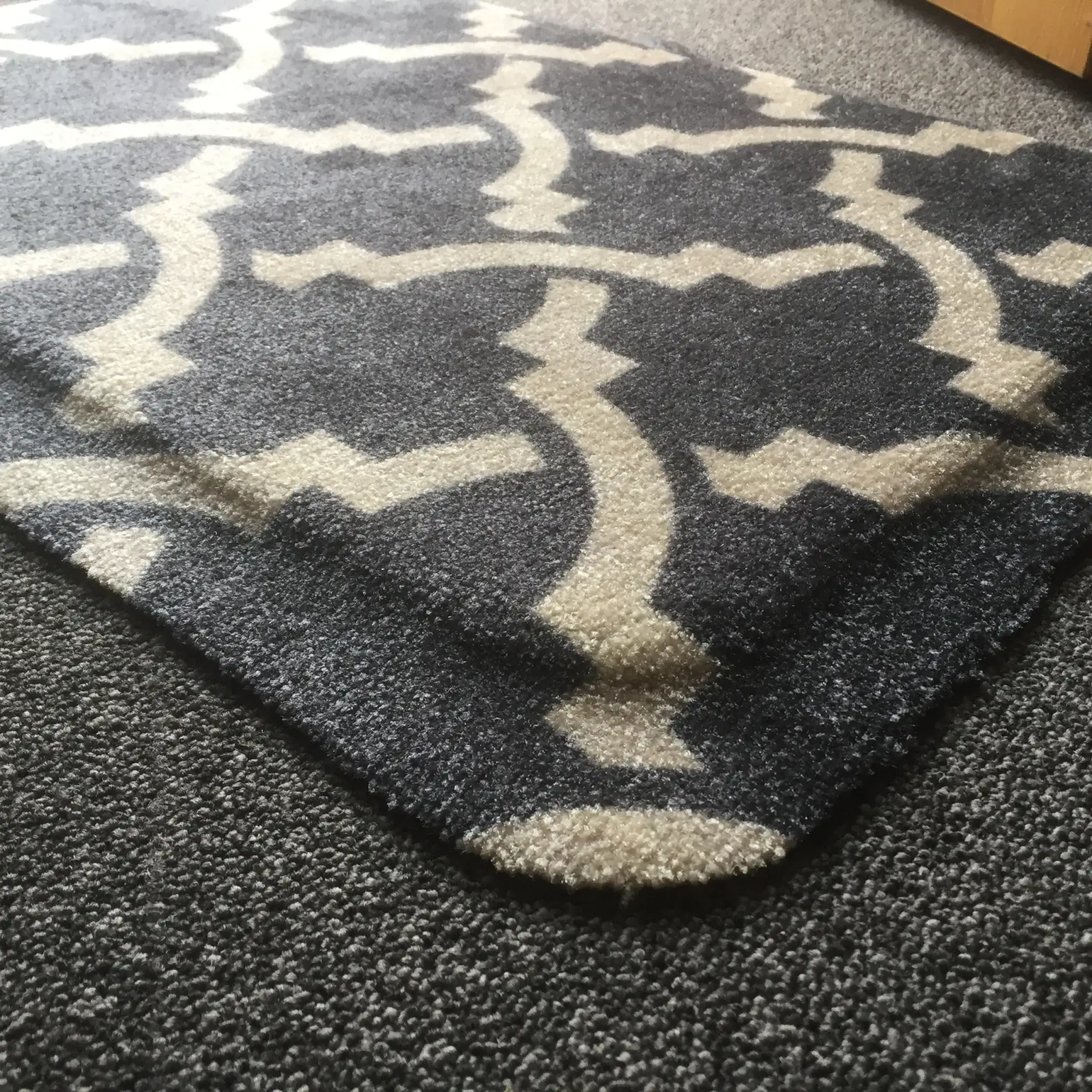 ARBEITSPLATZMATTE "Happy Feet Logo" - Hochwertige Schmutzfangmatte von Schäfer Matten